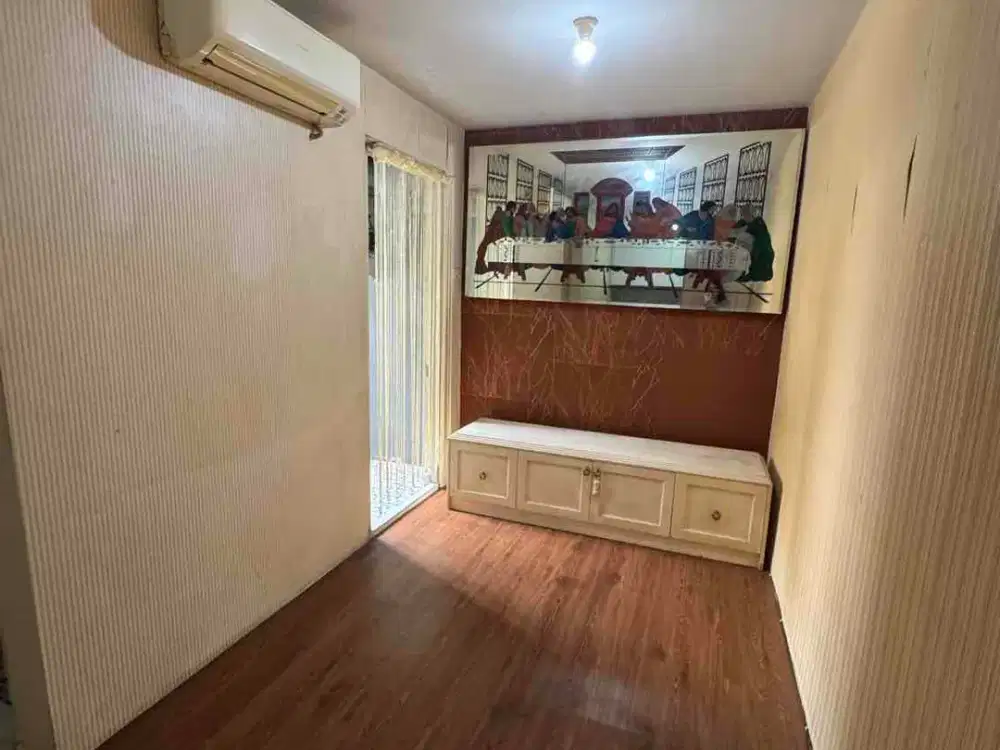 Dijual dan Disewakan apartemen Modernland tower Red 2 Bedroom 265 juta Nego