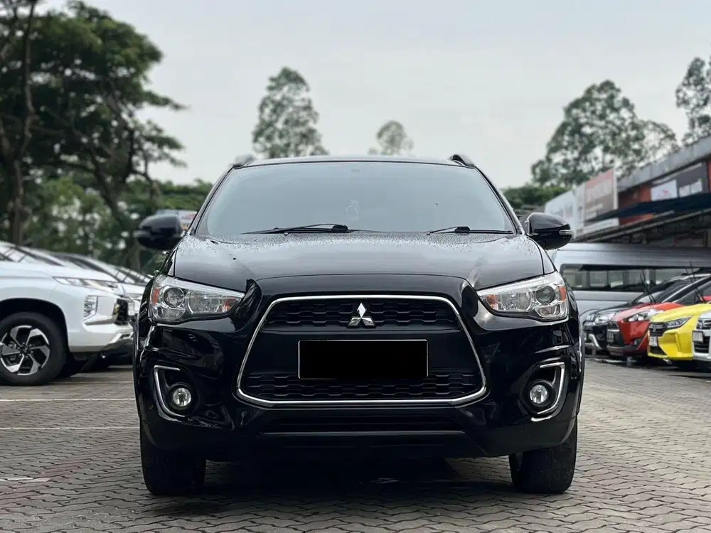 MITSUBISHI OUTLANDER SPORT PX 2.0 AT 2016 HITAM, KM 120RB