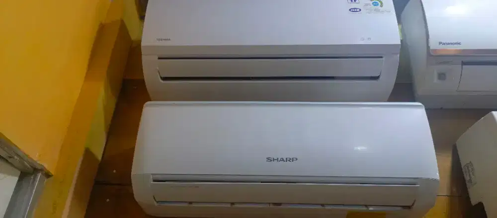 Unit kipas angin model AC split praktis dan tahan lama