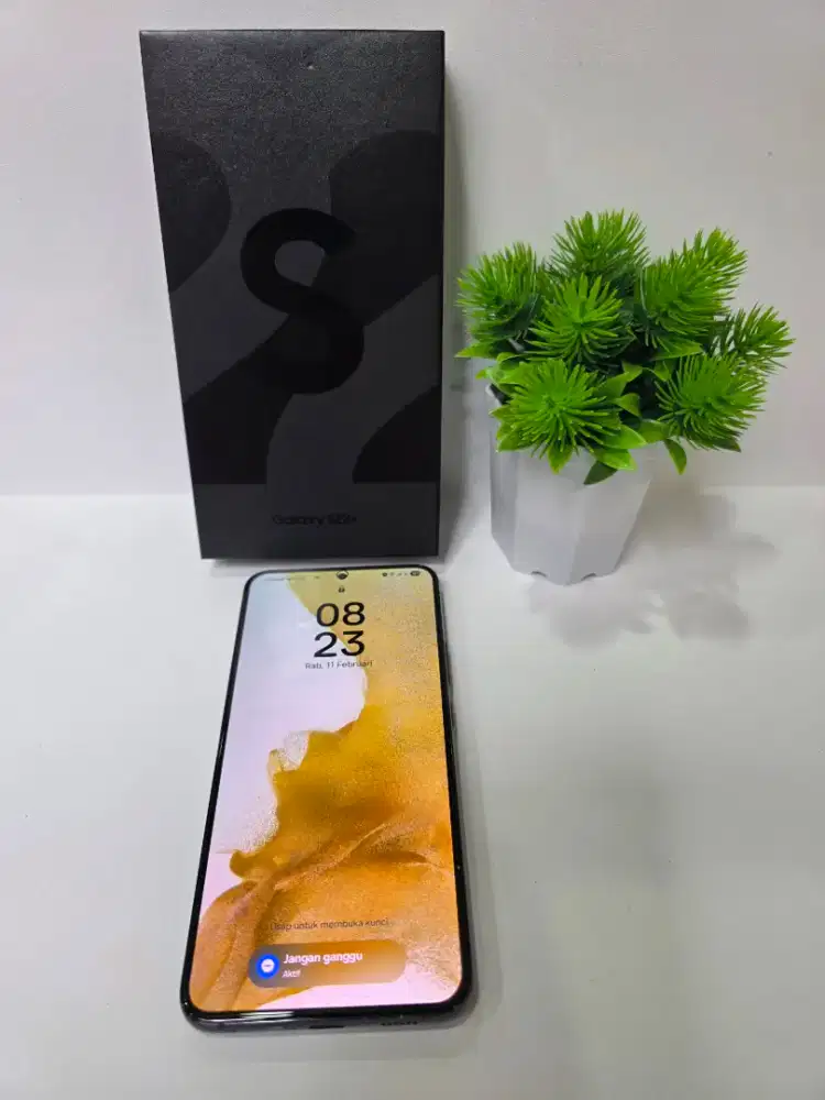 SAMSUNG S22 PLUS WARNA HITAM RAM 8GB /256GB