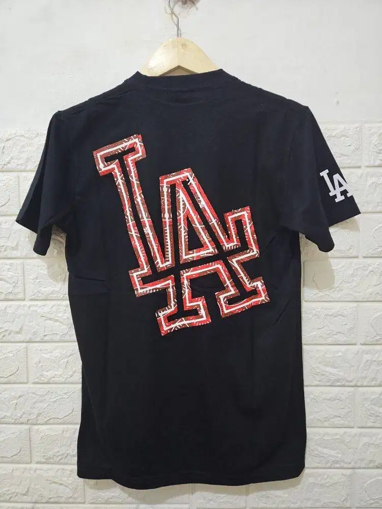 MLB LA backprint kaos baju size M