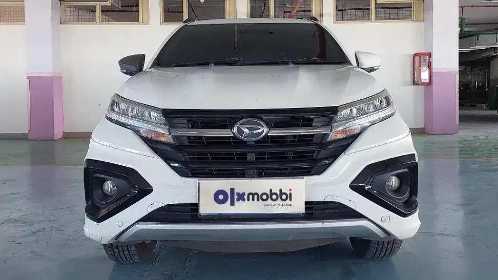 TDP 11JT,  Daihatsu Terios 1.5 R Custom Bensin-AT Putih 2021