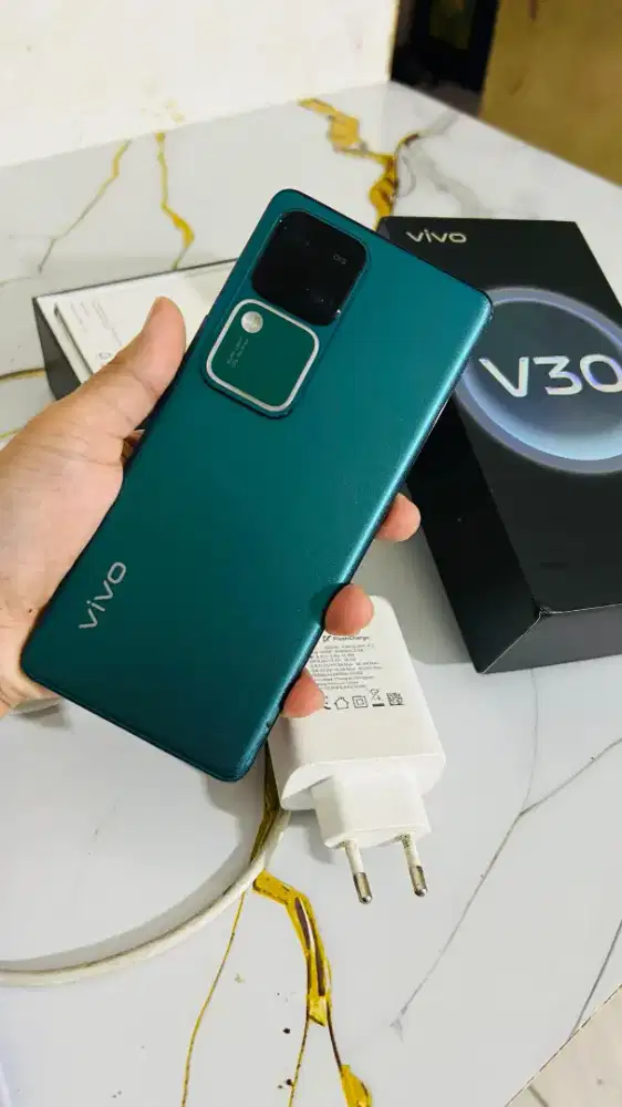 Vivo V30 5g 12/512