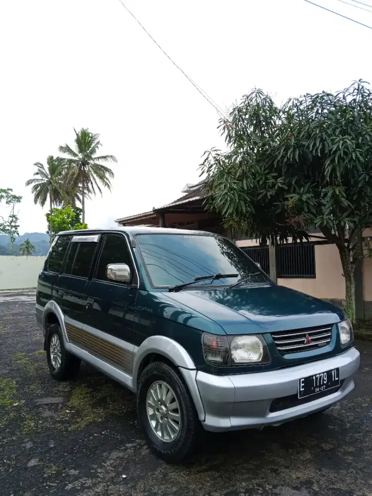 Mitsubishi kuda grandia exceed 2000 manual bensin