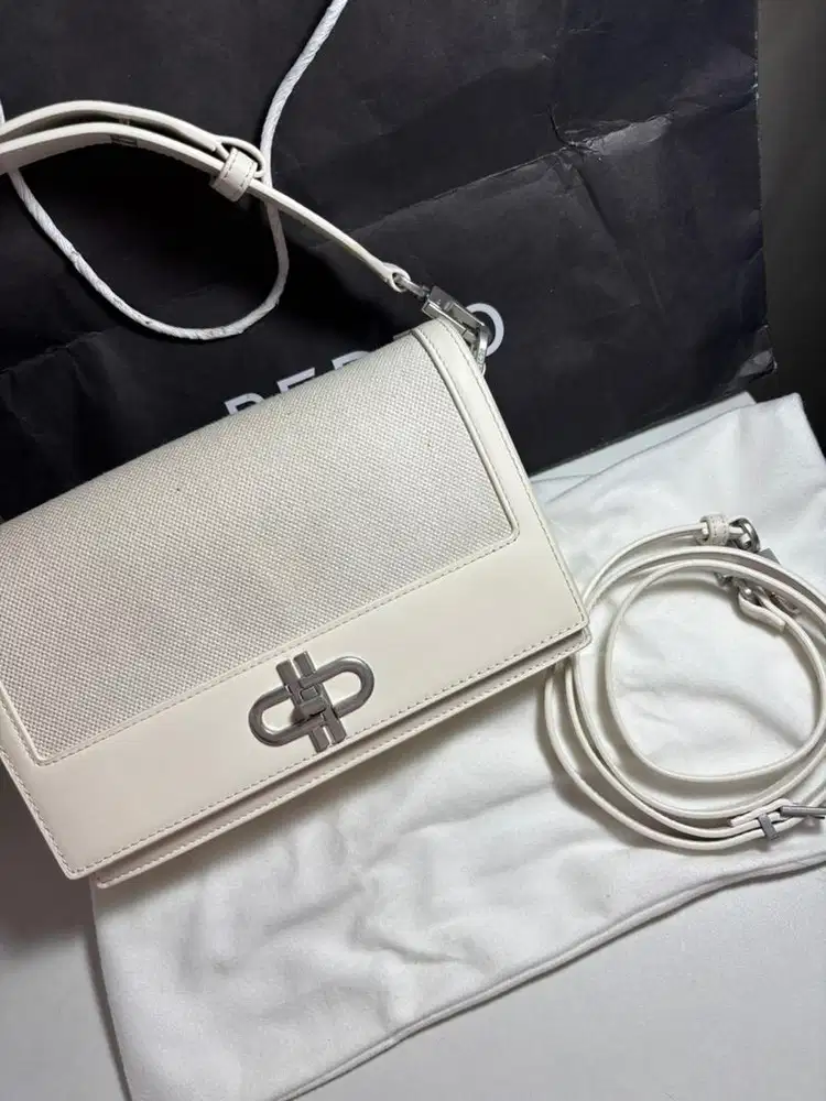 PEDRO Icon Leather Shoulder Bag (chalk)