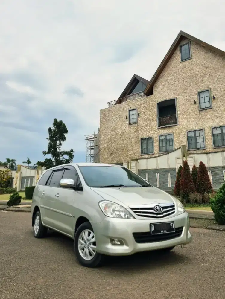 SUPER LOW KM 55RIBU!! INNOVA V 2.0 MANUAL BENSIN 2011 ISTIMEWA
