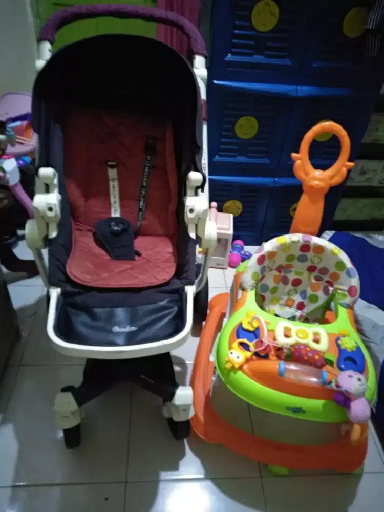 Stroller & baby Walker...kondisi bekas cukup baik