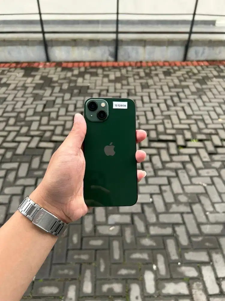 13 128Gb Alloperator Like New