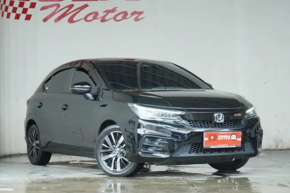 Honda City Hatchback RS Sensing A/T 2022 HITAM