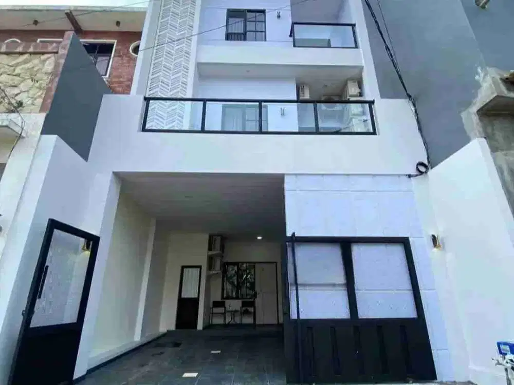 Di jual kost murah full penghuni