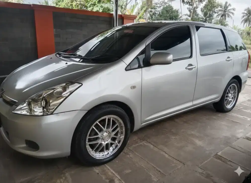 TOYOTA WISH 2003 CBU