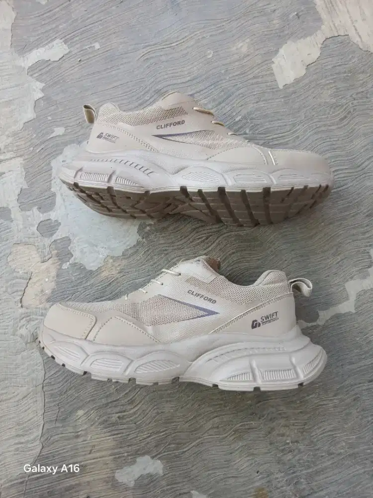 Sepatu Taktikal/tactical/safety merk Clifford uk.42