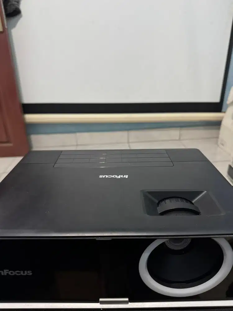 Proyektor infokus in3116