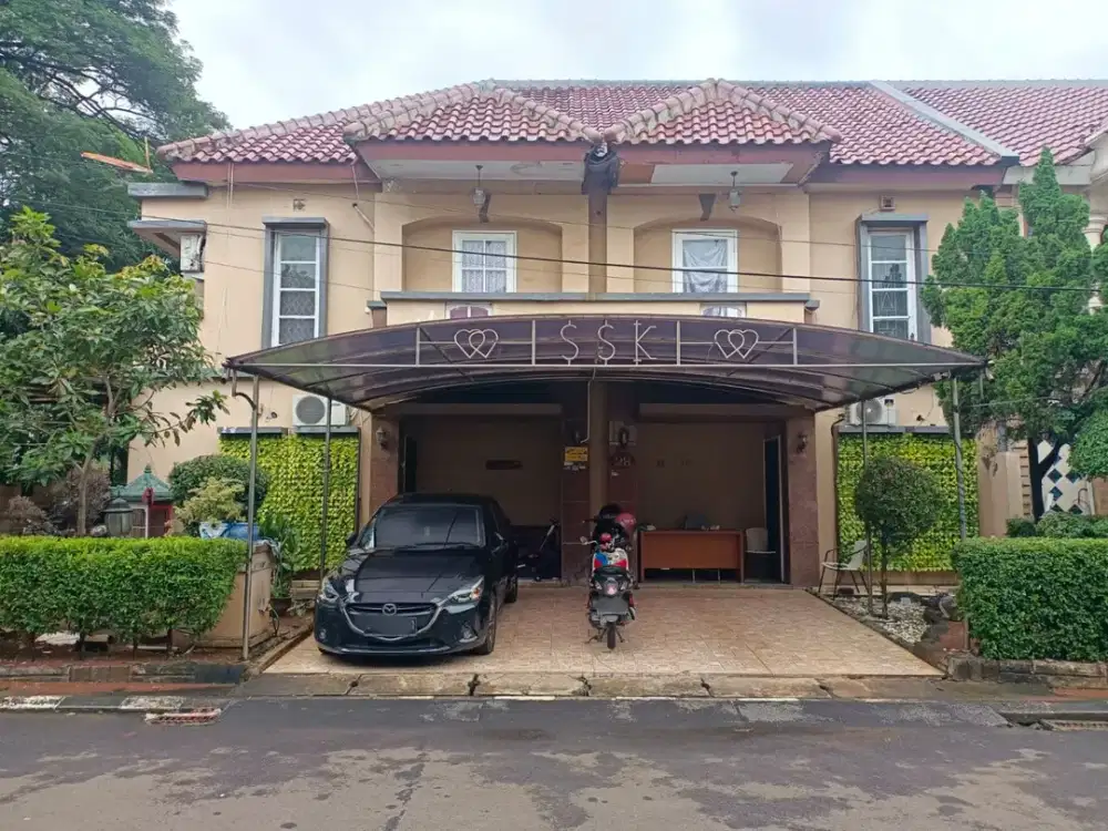 Rumah Mewah + Simming Pool di Komplek Jatinegara Baru Buaran