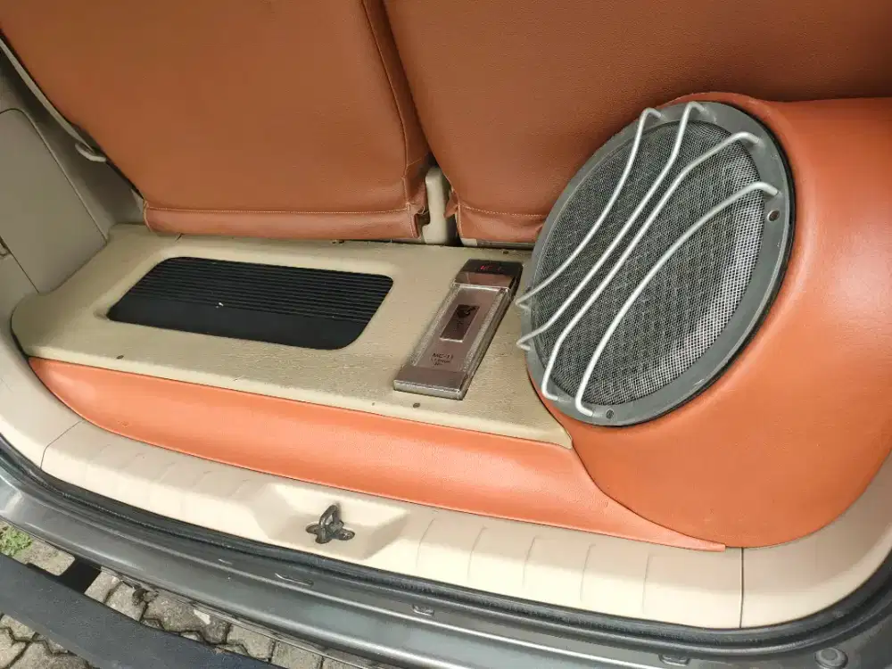 Subwoofer speaker power bekas Innova