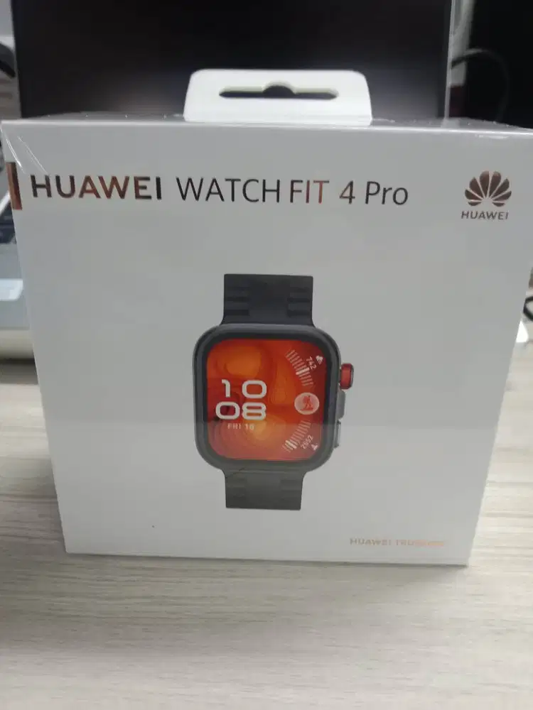 BNIB HUAWEI Watch Fit 4 Pro Smartwatch