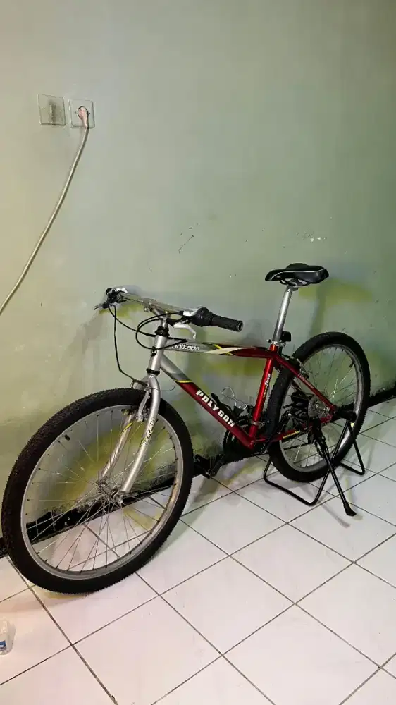 Polygon Unitoga, sepeda gunung (MTB) klasik. 