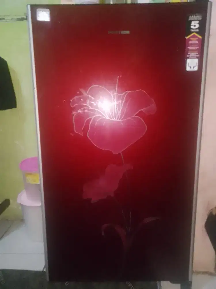 Dijual kulkas bekas nyala tapi kurang dingin