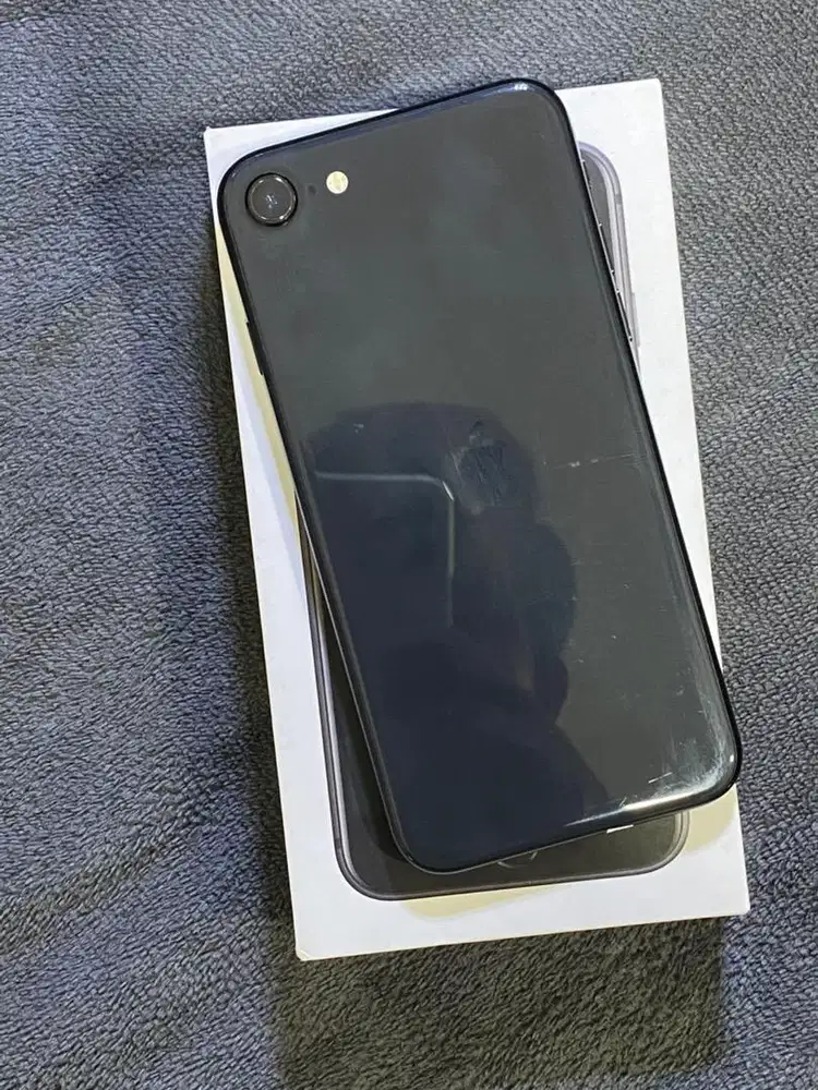 Iphone SE gen2 64gb ibox