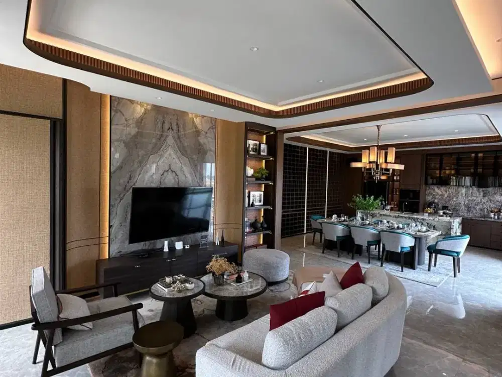 Hunian Mewah Full Marmer Halaman Luas Hadap Selatan Dekat Eastvara Mall BSD di Eonna