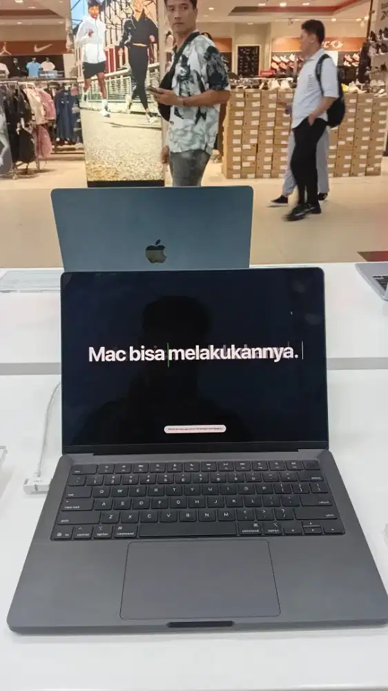 READY MACKBOOK M5 14inc BUNGA HINGGA 0%