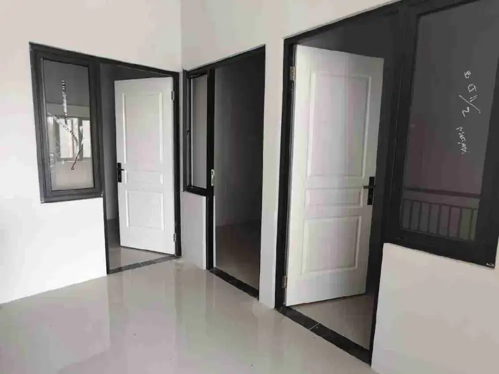 rumah kost dijual murah lokasi dekat kampus petra di perumahan kutisari