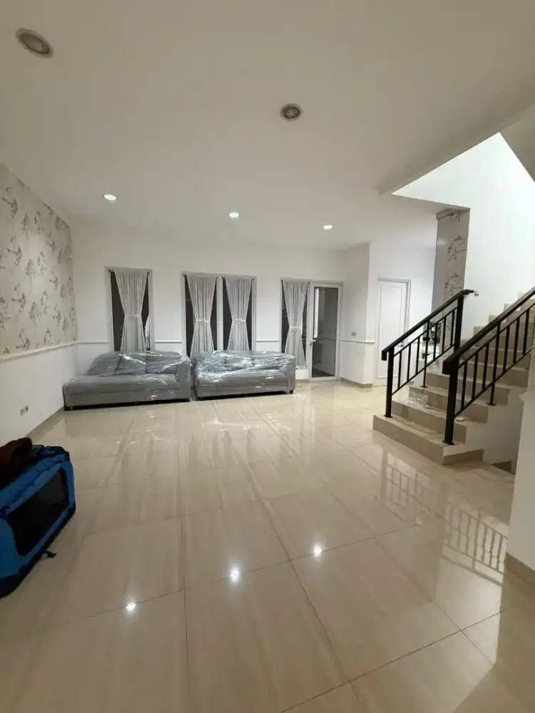 Dijual rumah 2lantai cluster Beverly Duta Garden furnish siap huni