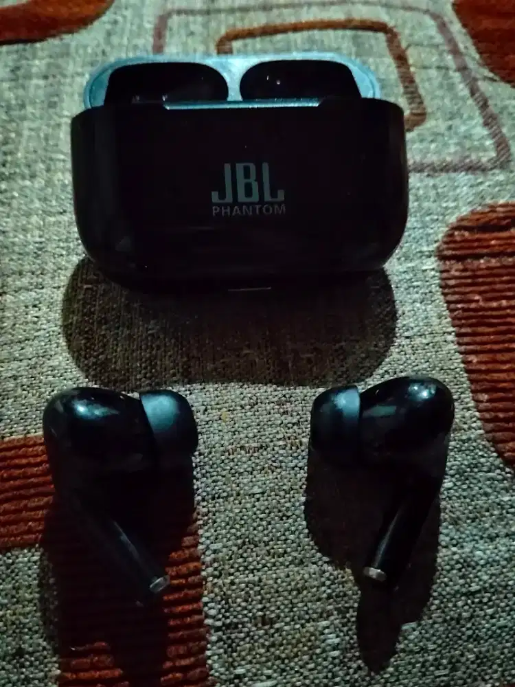 Tws jbl phantom