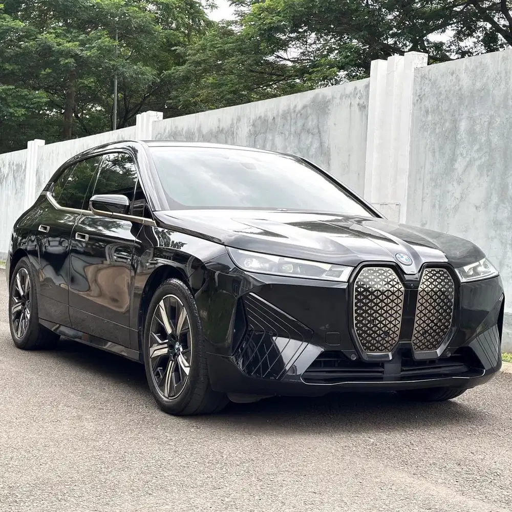 (CASH) BMW iX xDrive40 EV AWD 2023