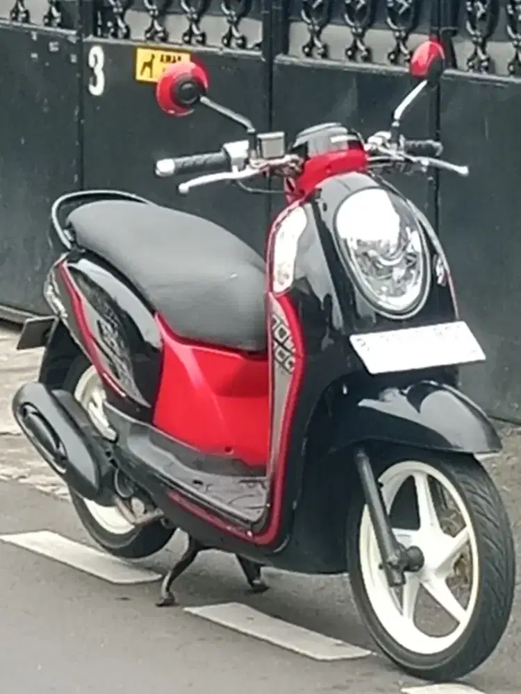 HONDA SCOOPY TH 2013
