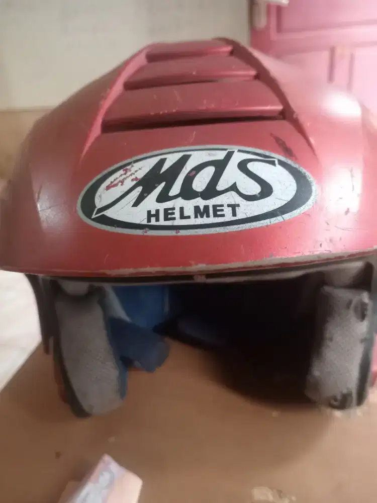 Helm Bekas Merk Midas
