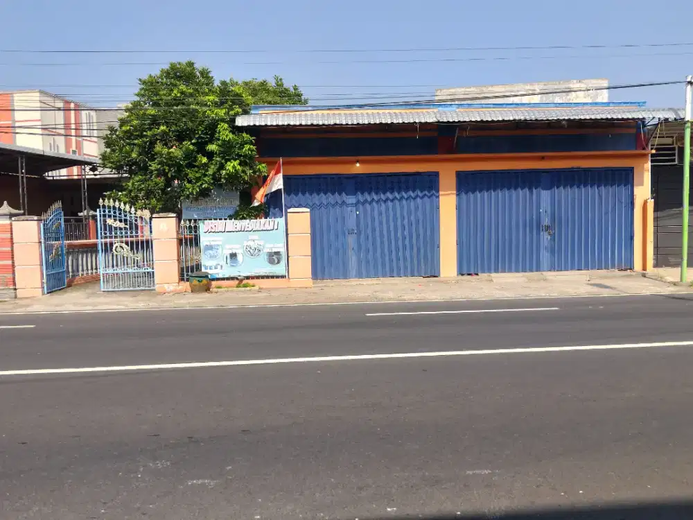 Dijual rumah dan gudang / toko