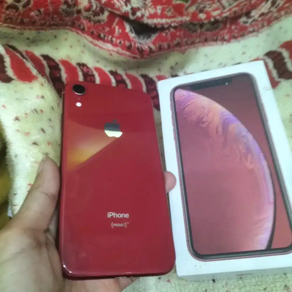 iPhone XR 64GB RED (MERAH) – BEKAS