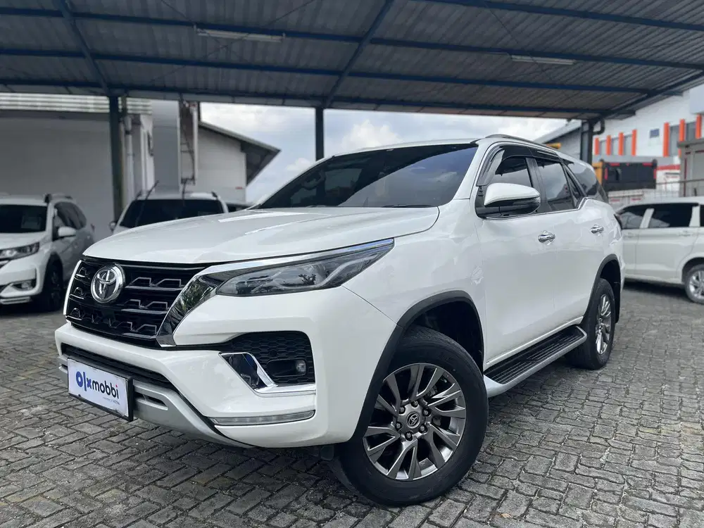 TOYOTA FORTUNER 2.8 4x2 VRZ SOLAR-AT 2022 - KJQ