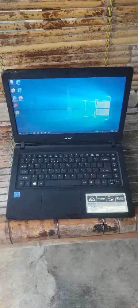 laptop Acer Aspire Intel Celeron ram 4GB HDD 500GB layar 14in cm 990rb