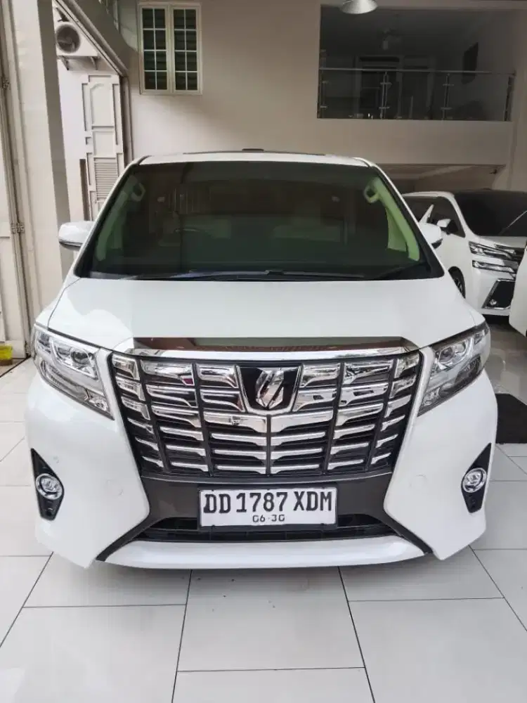 Toyota Alphard 2,5G A/T 2017 putih, mulus