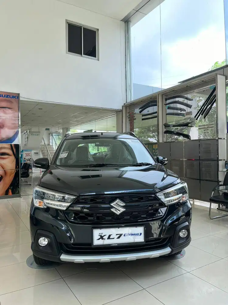 XL 7 Alpha Hyibrid MT (2025)