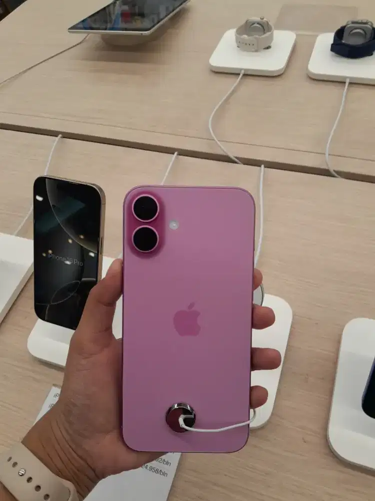 Cicilan iPhone 16 128GB pink bebas 2x angsuran home credit