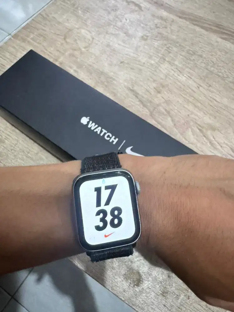 Apple watch series 5 Aluminium case 40 mm