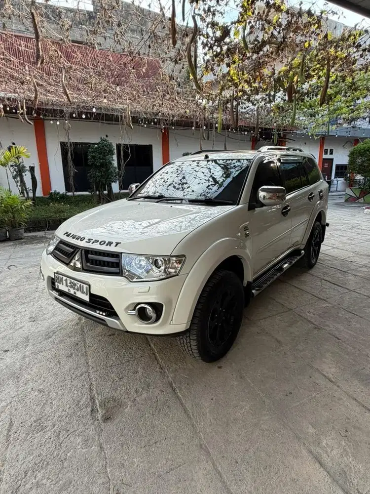PAJERO DAKAR VGT 2.5 DIESEL 2013 AUTOMATIC