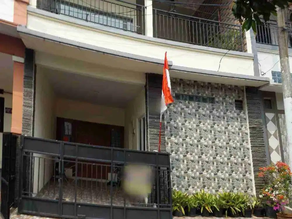 Rumah Dijual di Graha Raya Bintaro Lokasi dekat Transmart Graha Raya Bintaro