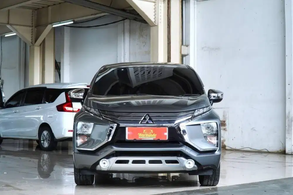 Mitsubishi Xpander 1.5 Ultimate AT tahun 2019 silver Matic DP minim