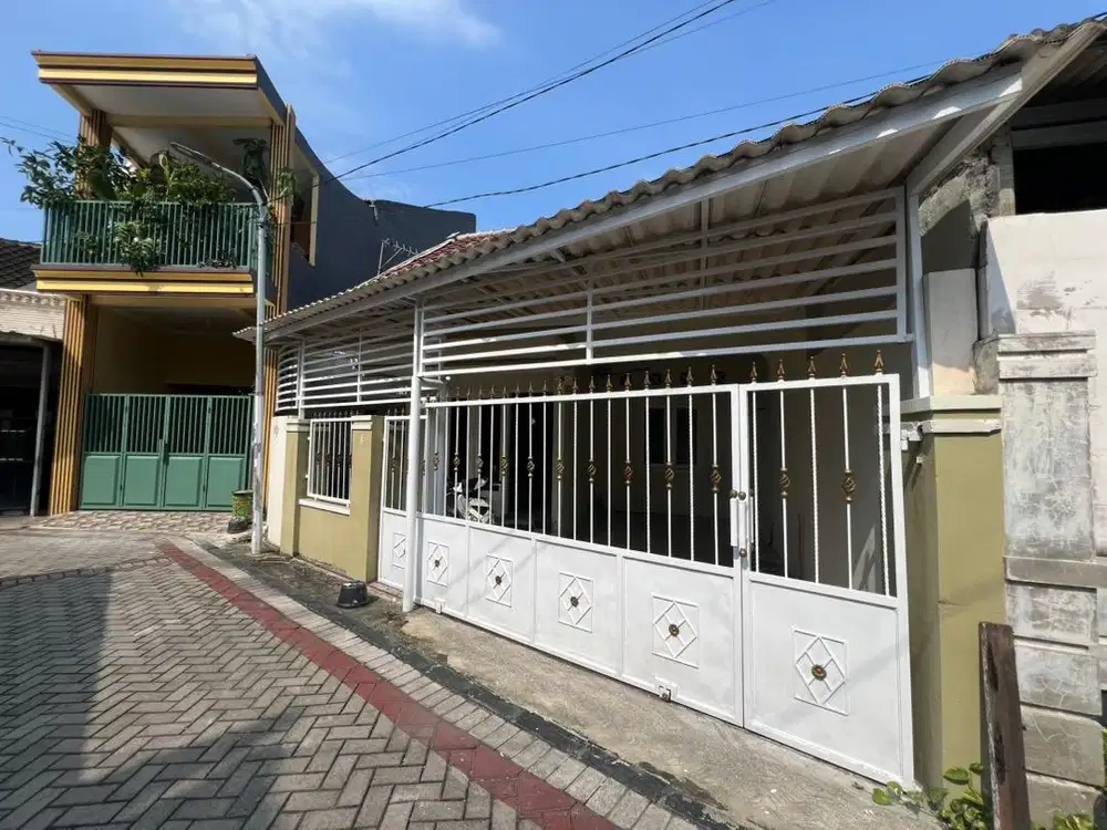 Disewakan rumah full furnis baru renofasi