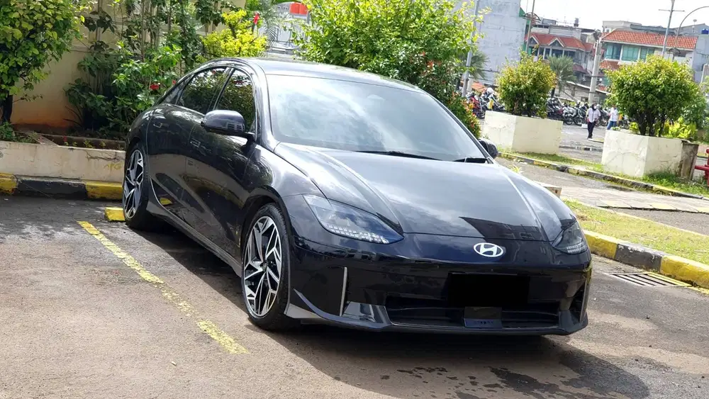 [ LOW KM ] Hyundai Ioniq 6 EV AWD 4x4 AT NIK 2023/2025