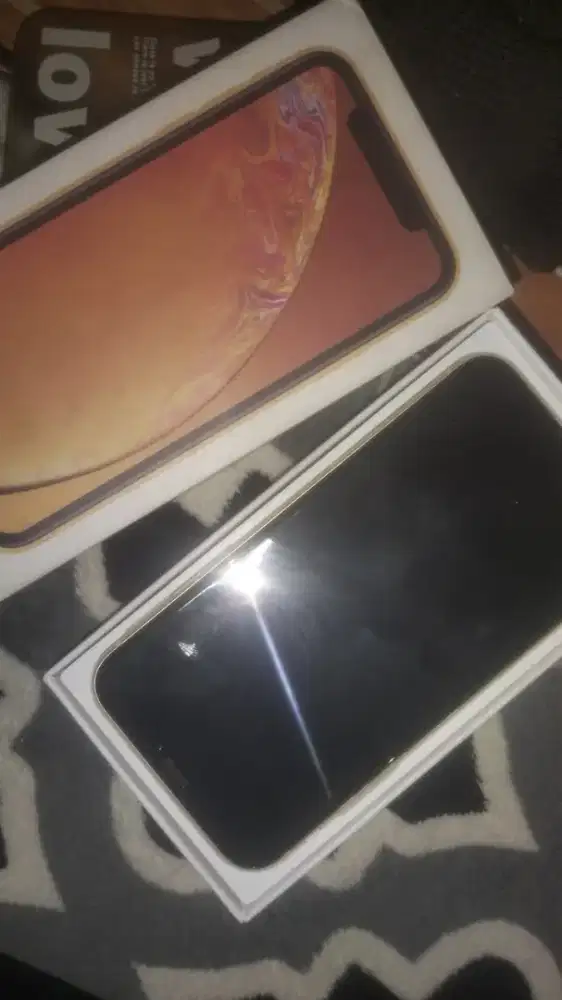 iPhone xr 64gb inter