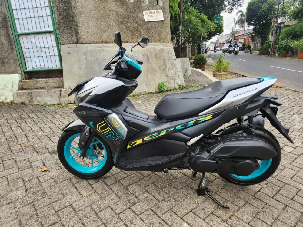 YAMAHA AEROX CYBERCITY 2024
