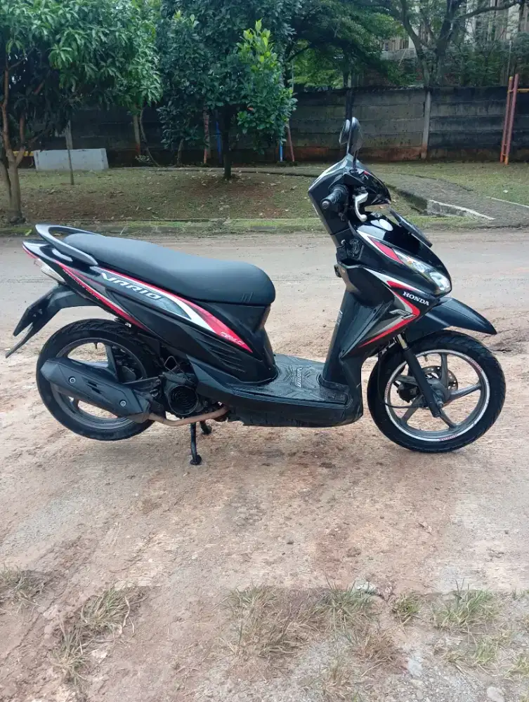 Honda Vario 110 LED 2015 fulori mulus pajak hidup d graha raya