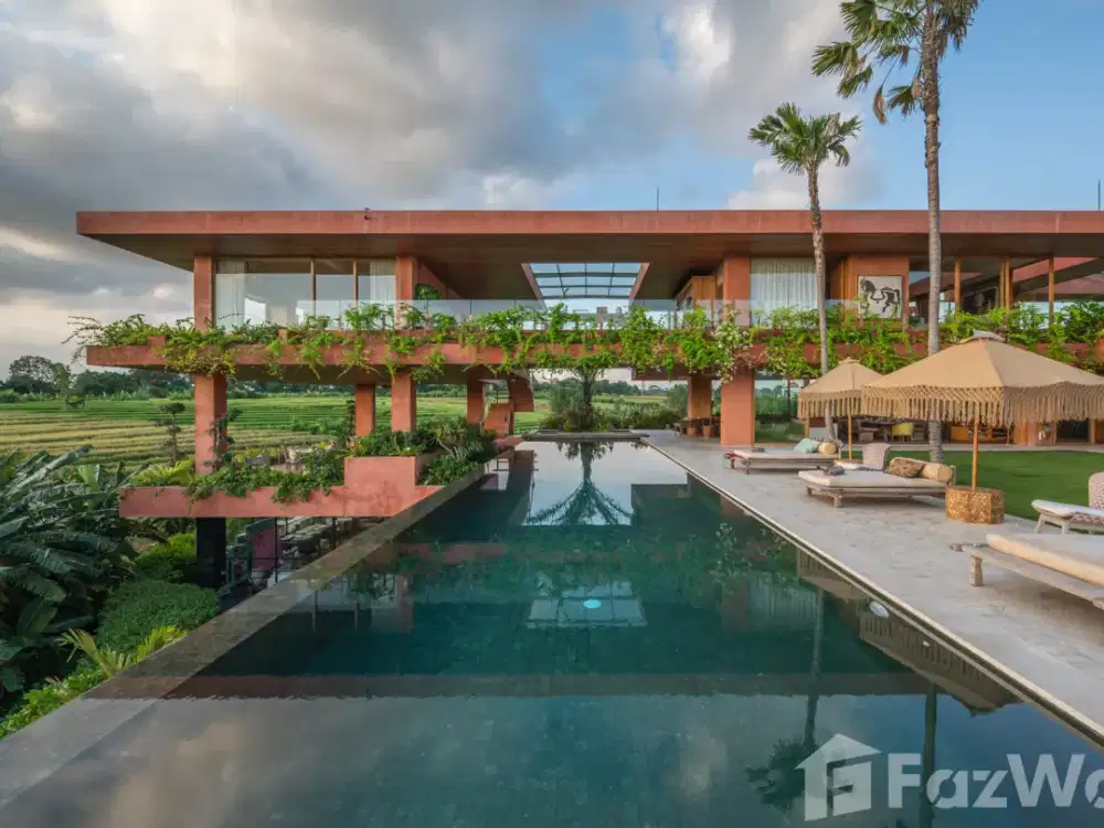 6 Bedroom Villa for sale in Pererenan, Bali