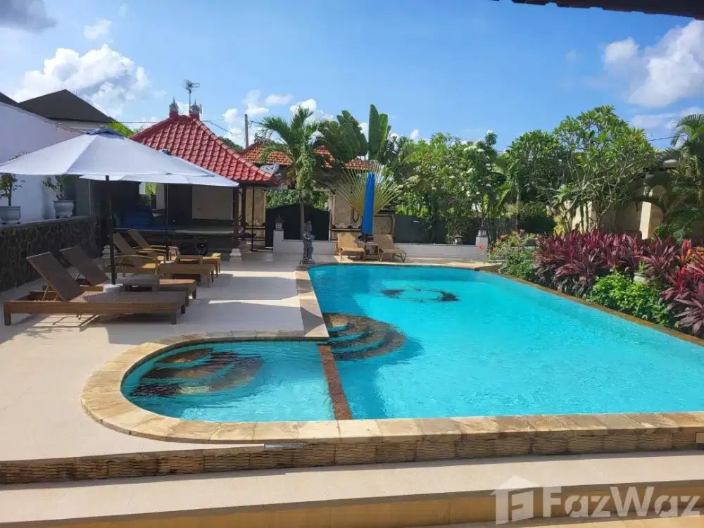 6 Bedroom Villa for sale in Lovina, Bali