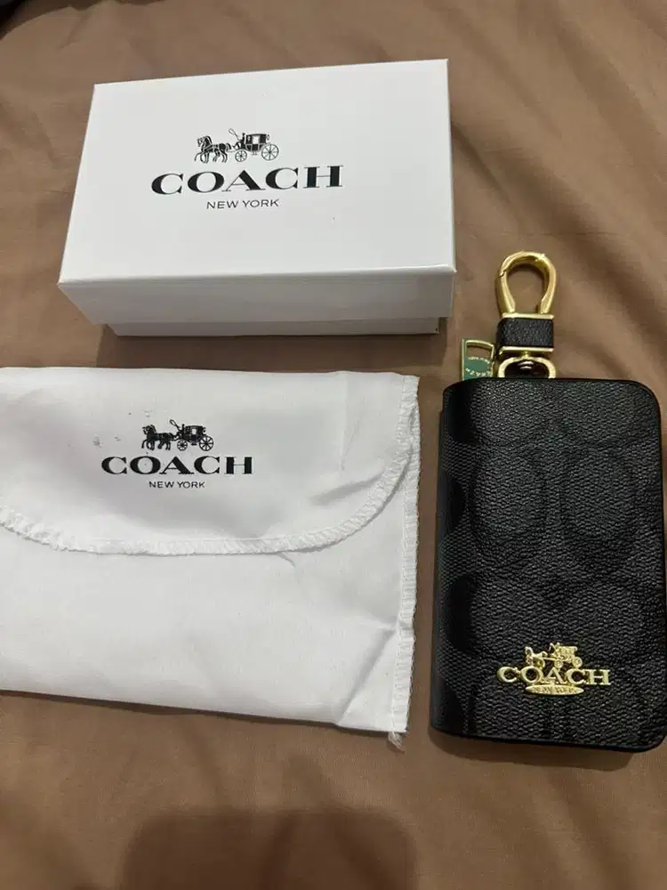 Gantungan kunci mobil